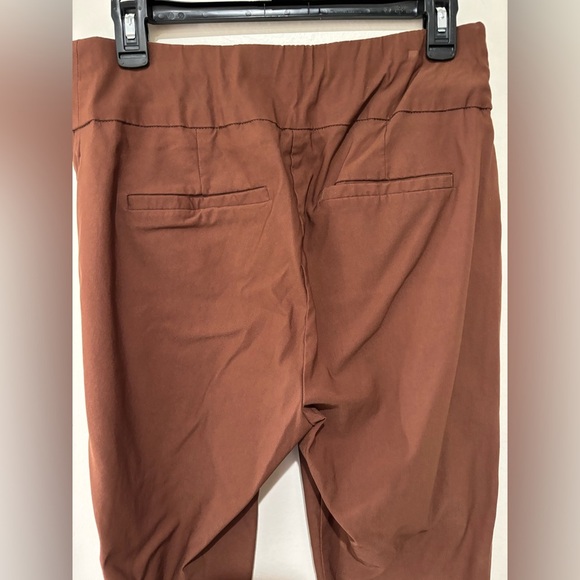 New York & Company Pull- On pants Brown - Picture 4 of 8